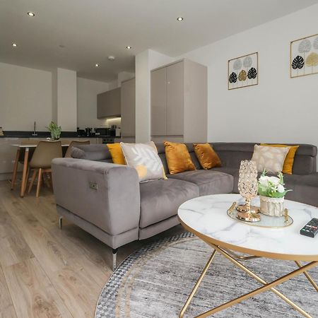 Brand New 2 Bedroom Apartment Centre Of Solihull Extérieur photo