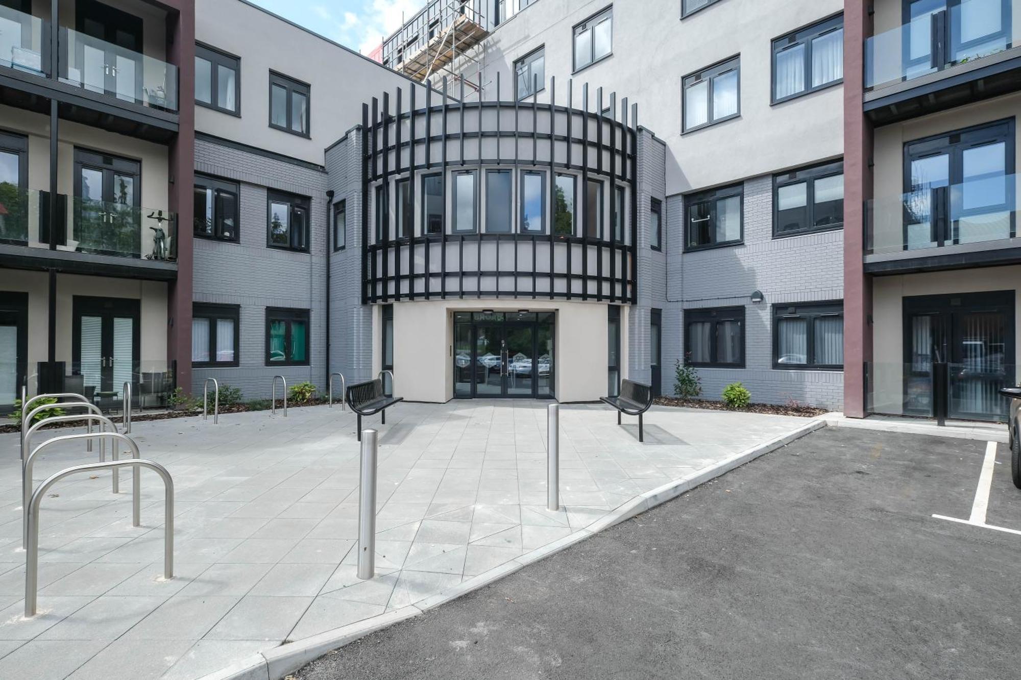 Brand New 2 Bedroom Apartment Centre Of Solihull Extérieur photo