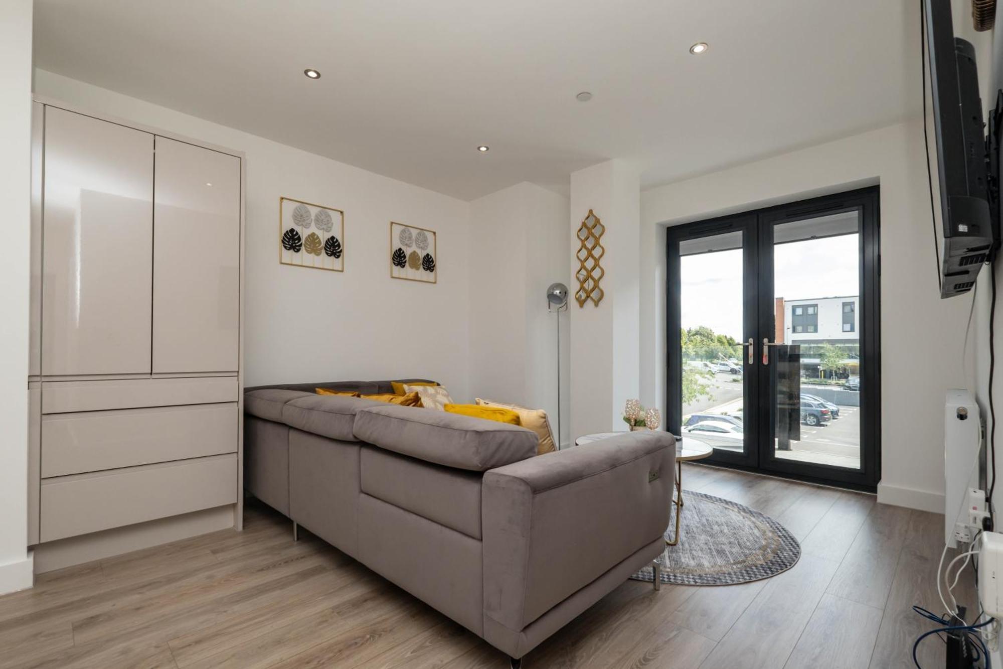 Brand New 2 Bedroom Apartment Centre Of Solihull Extérieur photo